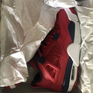 Jordan Retro 4s